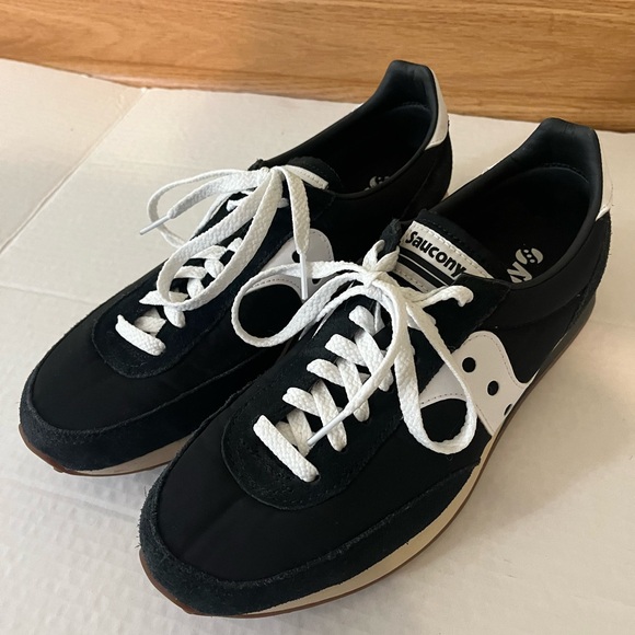 Saucony Womens Black and White Bullet Running Sneakers Size 8 - Picture 1 of 10